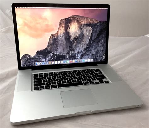 Apple Macbook Pro 170 Inch Laptop 28ghz 8gb Ddr3 Memory 1000gb