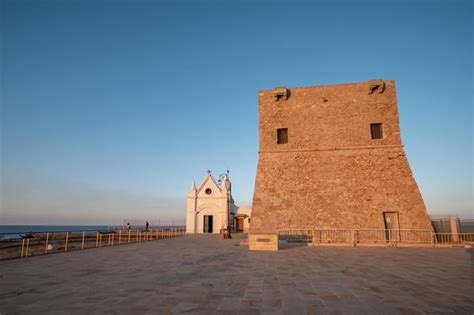 Il Parco Archeologico Di Capo Colonna Guida Calabria 2021 Arché Travel