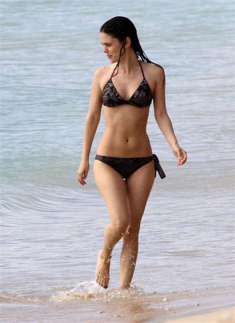 The Hottest Cobie Smulders Bikini Pictures Celebrities Comedy Hotties Rachel Bilson