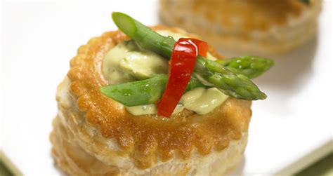 Guacamole And Asparagus Vol Au Vents Recipe Jus Rol