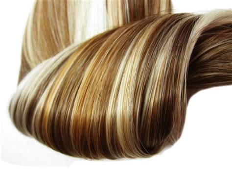 In dye mixtures, hydrogen peroxide acts as an oxidising agent. 29 Surprising Uses For Hydrogen Peroxide | Natural hair ...