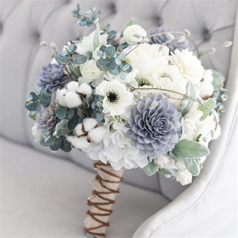 Jan 22, 2021 · three main types of roses are most popular for wedding flowers: Winter Weddings - warehouse 215