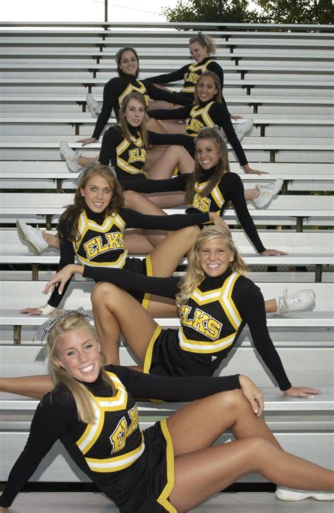 3695a735ea6fb9a4b26964ea14aeee07 736×1130 Pixels Cheer Squad Pictures Cheer Poses Cheer