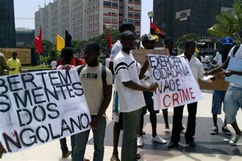 Activistas Convocam Manifestação Em Luanda Exigindo Combate Imparcial à Corrupção