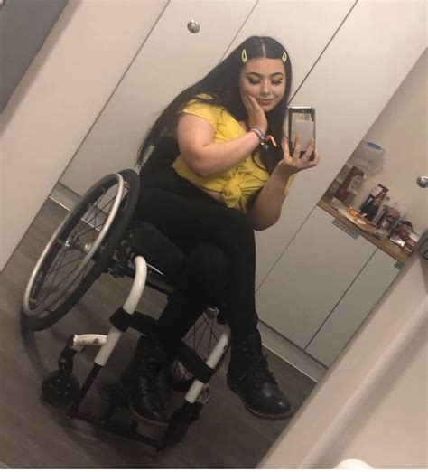 fashion on wheels ♿ on instagram “ 🎄🎁 👧 👏👗👛👠 wheelchairfashion wheelchairlife
