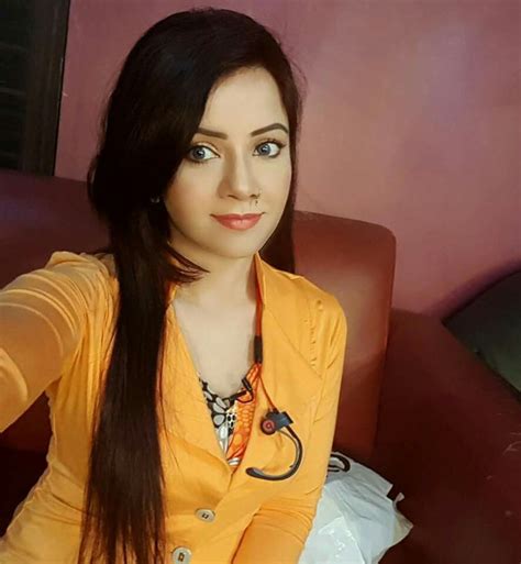 Rabi Pirzada Celebrity Pictures Rabi Picture Gallery