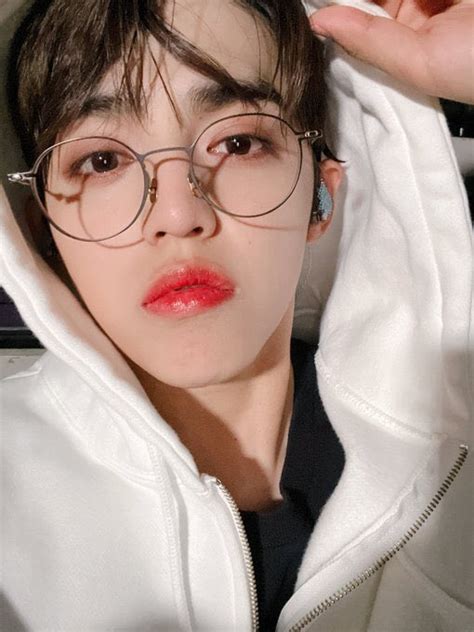 🧜🏼‍♀️ On Twitter Rt Aboutscoups The Behind Of These Seungcheol Selcas 🤍 에스쿱스