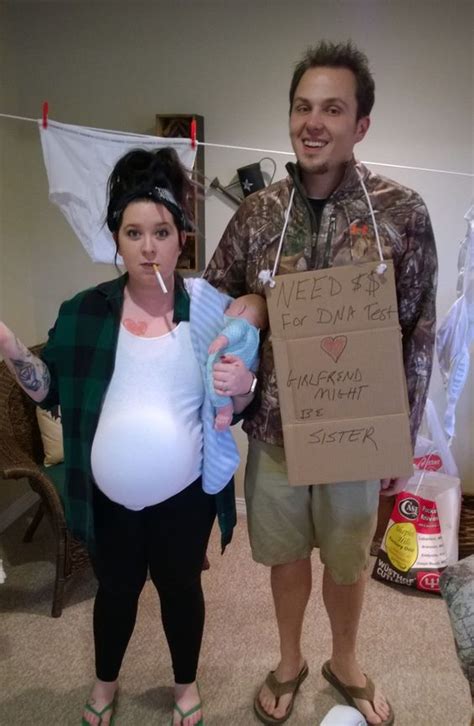 40 Striking Maternity Halloween Costume Ideas And Inspirations Pregnant Halloween Costumes