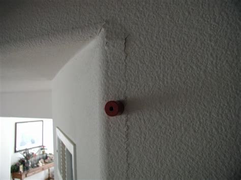 Best Way To Fix Corner Beads That Are Cracking Diy Home Improvement Forum