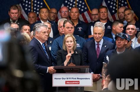 Photo Jon Stewart And Congressional Members Speak On The 911 Victim