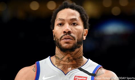 Video Derrick Rose Was Emotional When Learning Of Mitchell Robinsons
