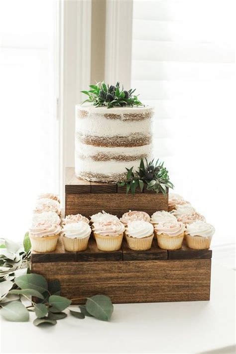 Trending Simple And Rustic Wedding Cakes