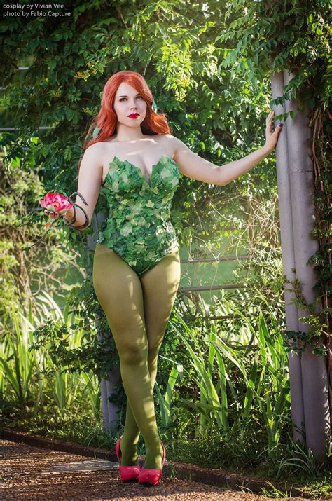 Poison Ivy Cosplay By Vivian Vee Poison Ivy Cosplay Geeky Girls