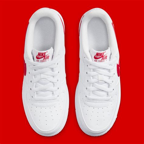 Nike Kupacie Sortky Nike Solid Vital M Ness Low Gs White Red Dr7970