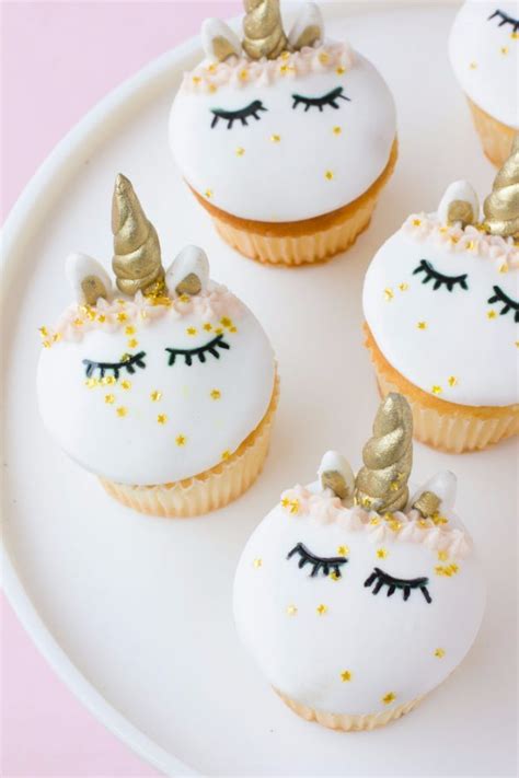 Check spelling or type a new query. 40 Cool Cupcake Decorating Ideas | Desserts, Cupcake cakes ...