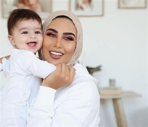 Pin On Hijab Mom المحجبات الامهات