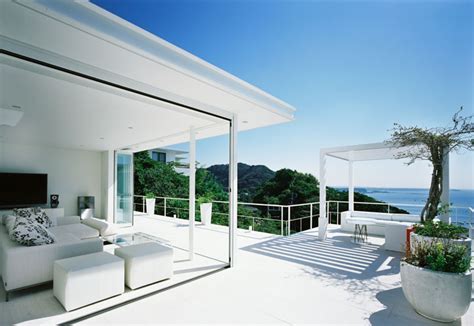 Beautiful House Overlooking The Ocean