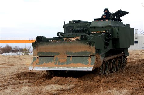Combat Engineering Equipment Armored Combat Engineer Earthmover