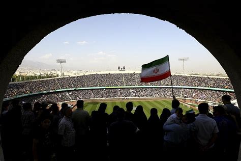 فیلم سرود سلام فرمانده در ورزشگاه آزادی ️ بیشترین ها