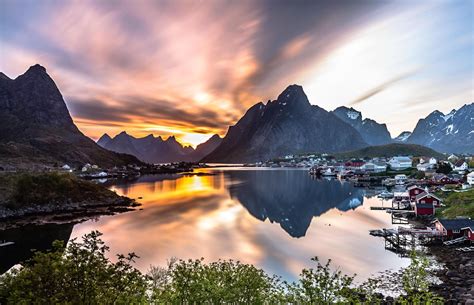Midnight Sun At Reine Lofoten Norway By Europe Trotter On 500px