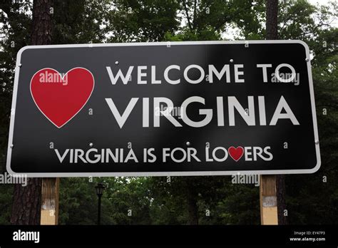 Welcome To Virginia Sign Stock Photo Alamy