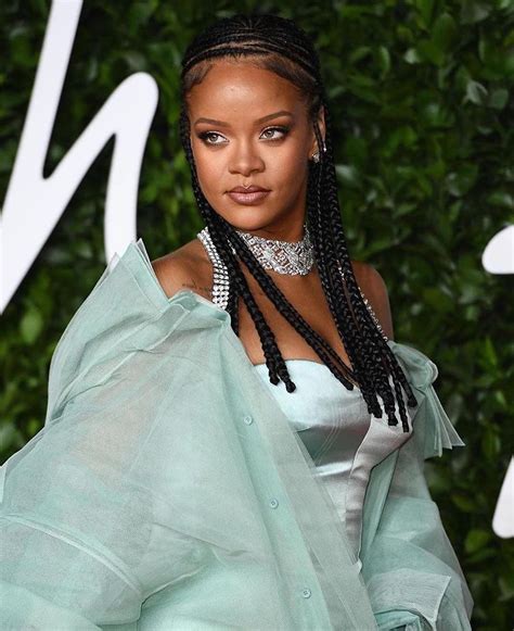 This Is How Rihanna Stole The Spotlight At The 2019 British Fashion