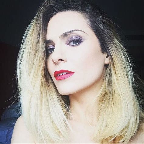 Épinglé Sur Clara Morgane Sexy