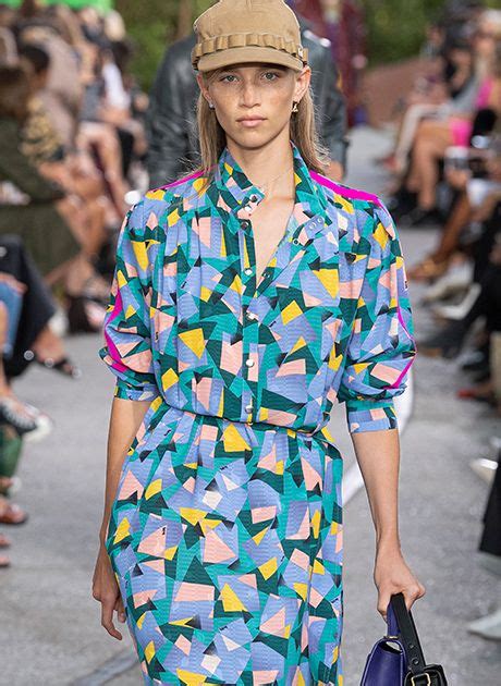 The runways were full of ethereal blues to gentle yellows. Spring/Summer 2021 Print Trend - Twisted Geometry ...