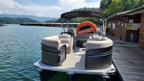 Top Pontoon Boat Brands You Should Definitely Check Out