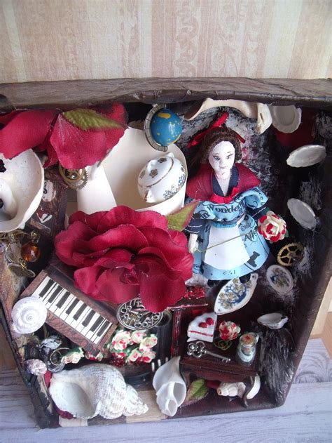 Alice In Wonderland 3d Shadow Box Miniature Diorama Down The Etsy