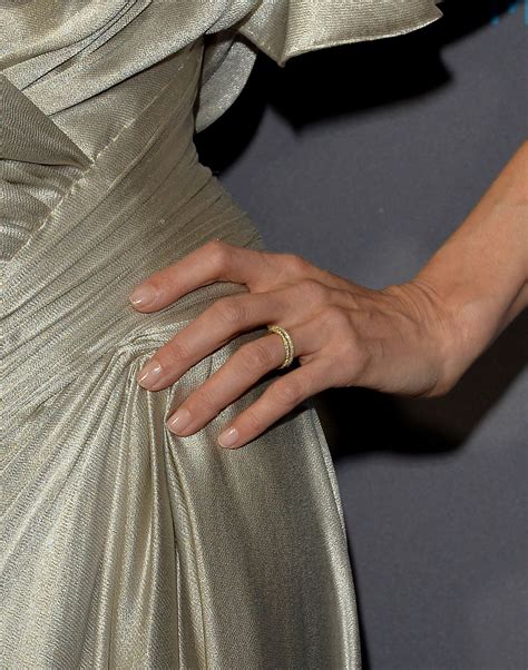 Angelina Jolies Tricks For The Prettiest Neutral Nails Glamour
