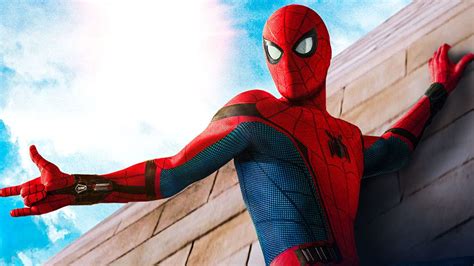 New Spider Man Suit From Marvels Far From Home Revealed On Set