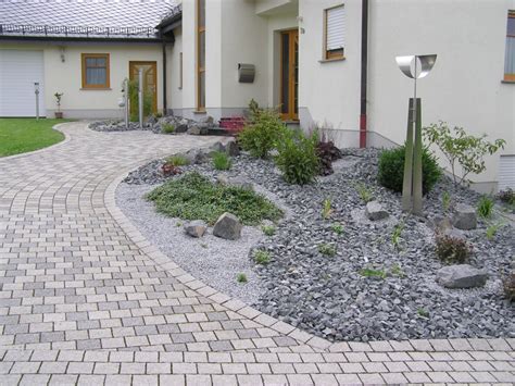 #steinblicke #benschbaustoffe #wirliebennaturstein #naturstein #natursteinhandel #lorenzteam #garten #gartengestaltung #architecture #hannover #wunstorf #sunset #linkensteiner #schiefer #basalt #gartenliebe #galabauer #galabau #granite #wirliebenfliesen Beetabdeckungen - CENTRUM Garten & Land CentrumGaLa