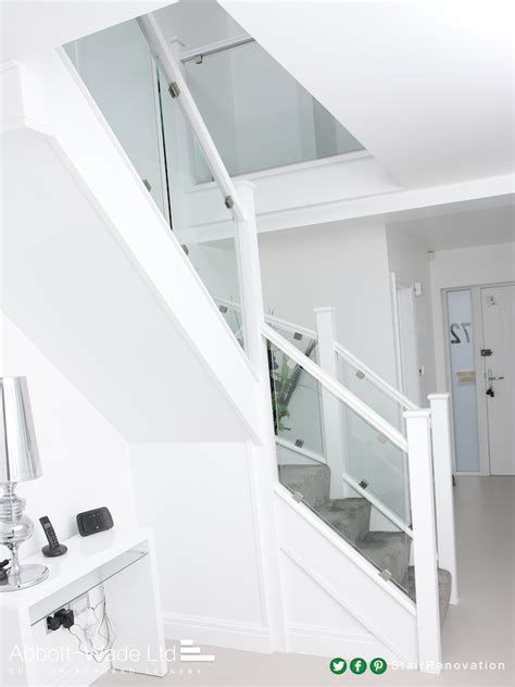 However, a design that is too simple seems too boring and stiff. Dazzling white staircase with clamped glass | Glass ...