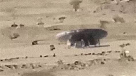Real Ufo With Aliens Caught On Camera From Saudi Arabia Doovi