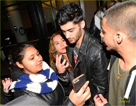 Zayn Malik Meets Fans In New York City Just As One Direction Is Set To