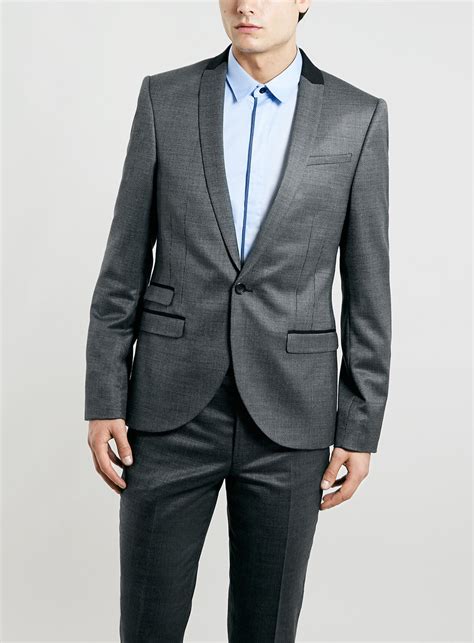 After all, the ideal cut, in a flattering style, and complementing color are all of the elements you need to find men's. Latest Mens Fashion Suits Party Wear Formal Dresses 2018 ...