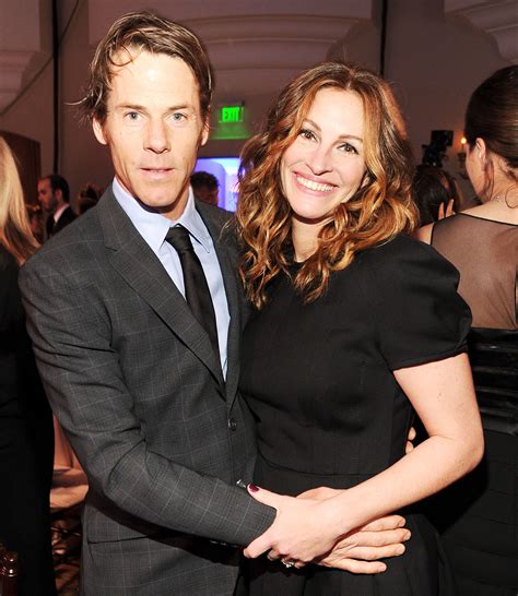 Julia Roberts Shares Incredibly Rare Picture With Husband Danny Moder