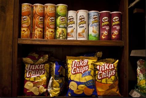 A few examples of foods often considered to be junk food include fast food, sweets such as ice cream, candy, donuts, and prepackaged treats, soda, and potato chips, among many others. China: What is the most popular junk food in China? - Quora
