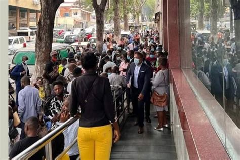 Consulado Português Em Luanda Com “esforço Sobre Humano” Para Milhares