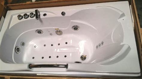 One 1 Person Whirlpool Massage Hydrotherapy White Bathtub Tub With Free
