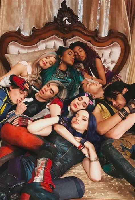Pin By Abeer Ayana On Sofia Carson Disney Descendants Movie Disney Decendants Disney Descendants