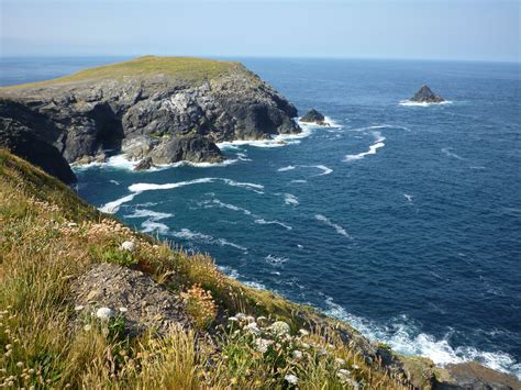 File:Padstow - Coastline Trevose Head, Bristol Channel.jpg - Wikimedia
