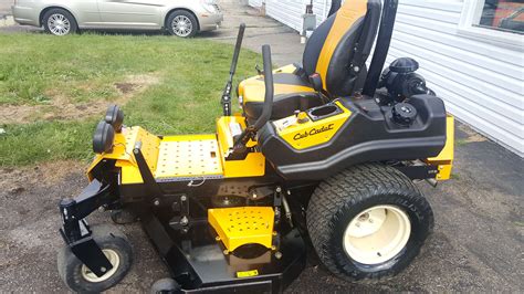 60in Cub Cadet Tank Lz Commercial Zero Turn Mower Only 60 Hours
