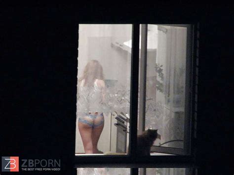 Neighbour Naked Voyeur Zb Porn