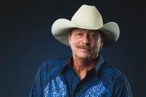 Alan Jackson Exhibit Coming To Country Music Hall Of Fame