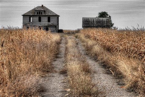 Abandoned Farmhouse In Rural South Dakota In Early Fall Photograph By