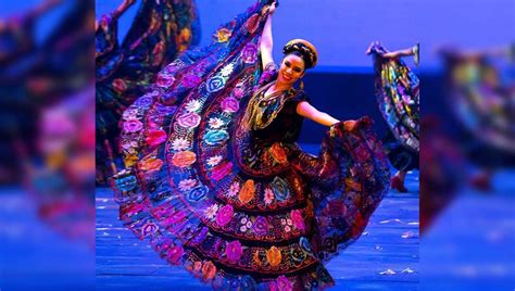 ballet folklórico de méxico de amalia hernández regresa al teatro esperanza iris vibetv