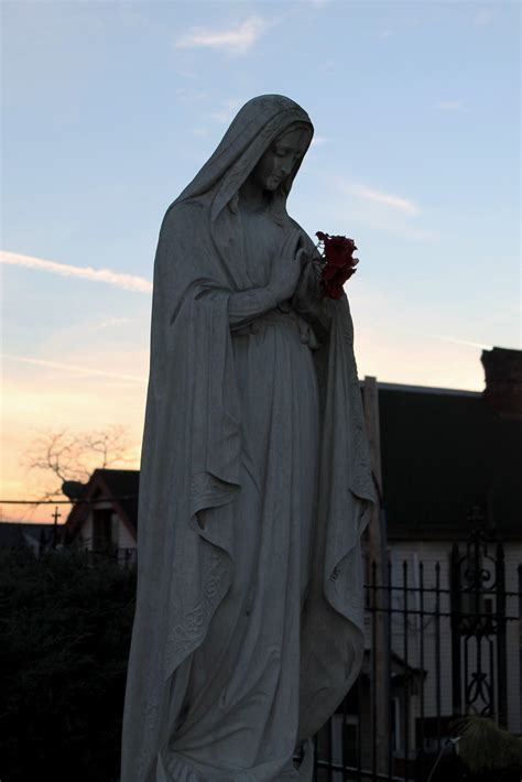 Mary Praying Statue 01 Free Stock Photo Public Domain Pictures
