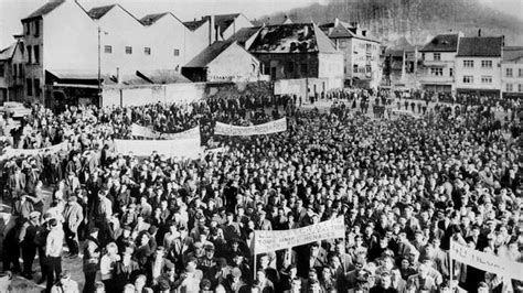 Deň roka v gregoriánskom kalendári (122. La construction de la grève générale de mai 1968 entre ...